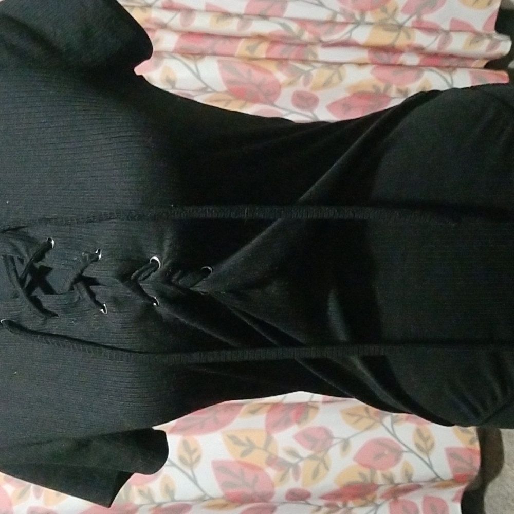 Cross tie body suit